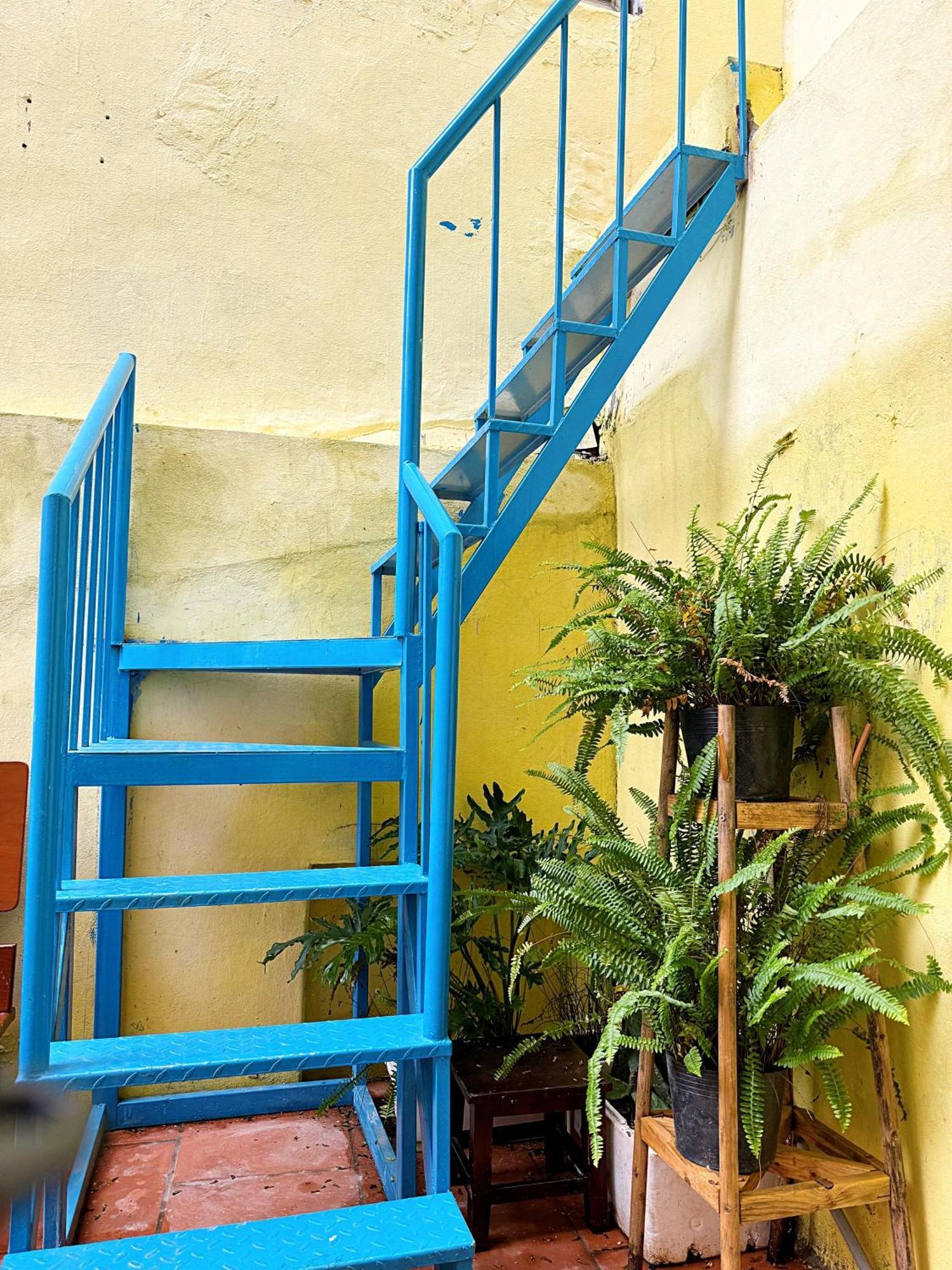 Homestay And Eggcoffee Central Hanoi Old Quarter Экстерьер фото