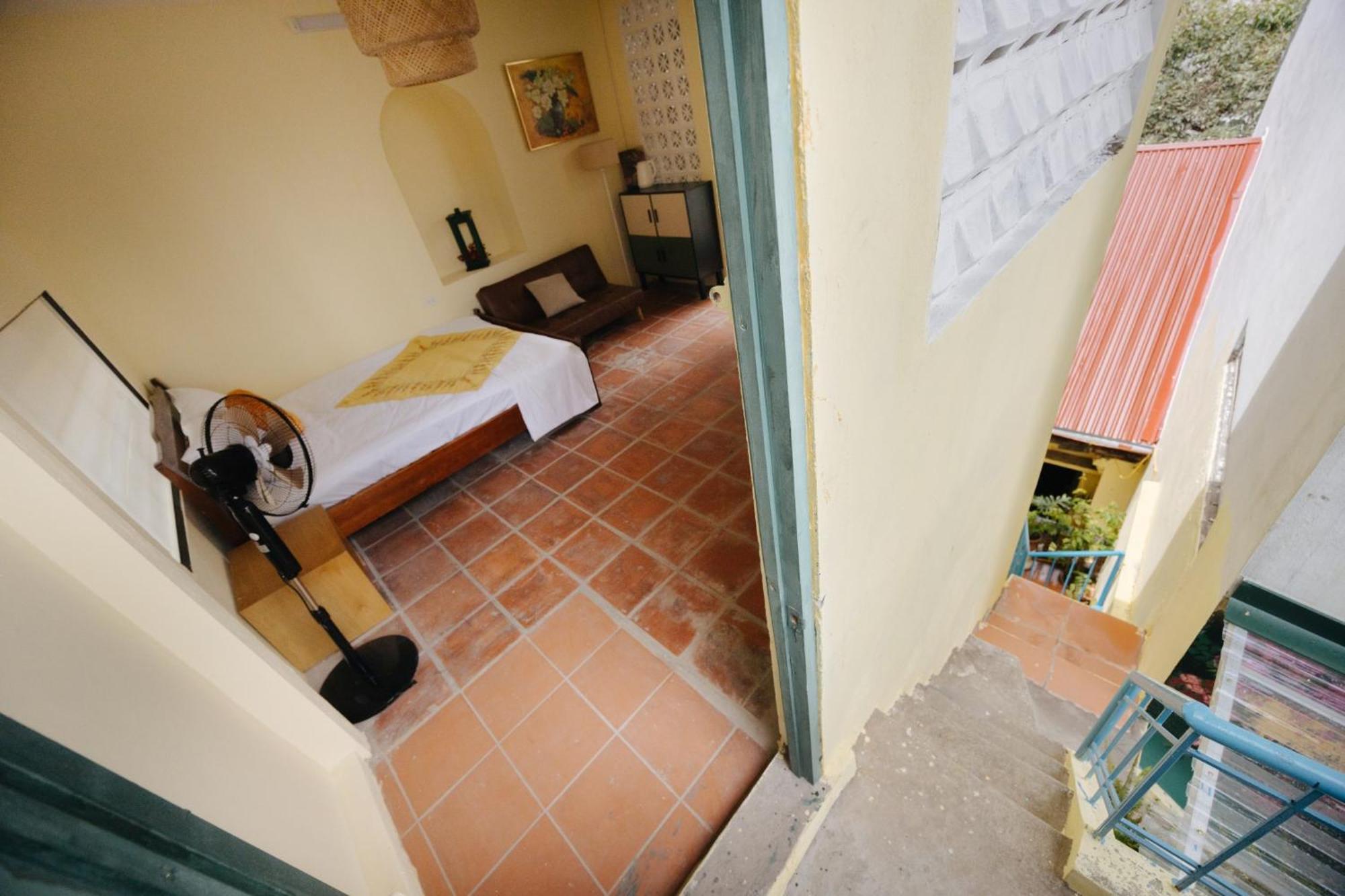 Homestay And Eggcoffee Central Hanoi Old Quarter Экстерьер фото