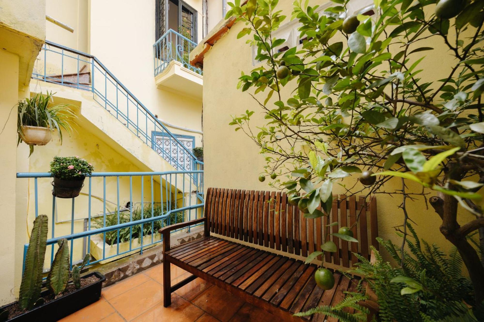 Homestay And Eggcoffee Central Hanoi Old Quarter Экстерьер фото